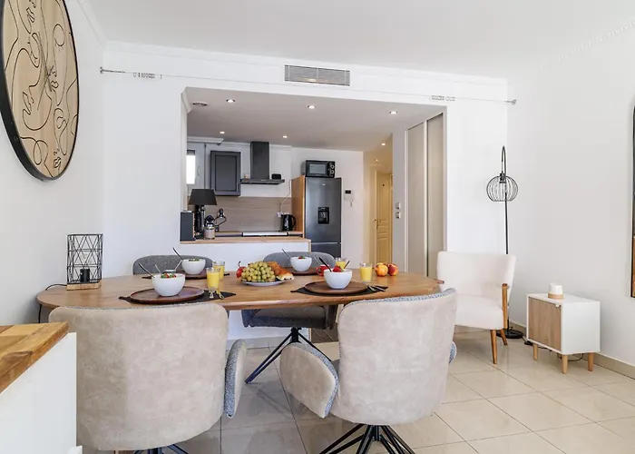 Апартаменты My Casa - Palais Med 702 D - 2 Bedroom Down Town With Terasse Ac